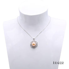 Load image into Gallery viewer, Pink or White Freshwater Pearl Pendant Necklace for women